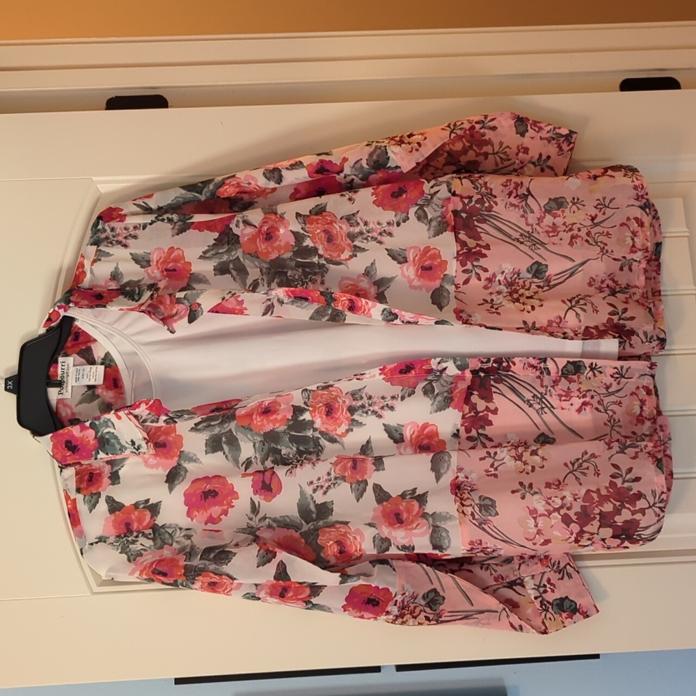 Potpourri Multi-Floral Shirt Set - New